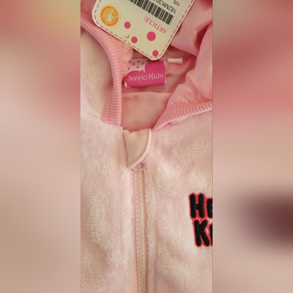 NEW Hello Kitty Zippered Furry Hoodie 3T or 4T - Picture 5 of 12